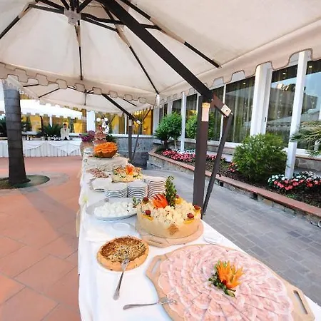 Taverna Dei Re 3* 卡帕乔-帕埃斯图姆